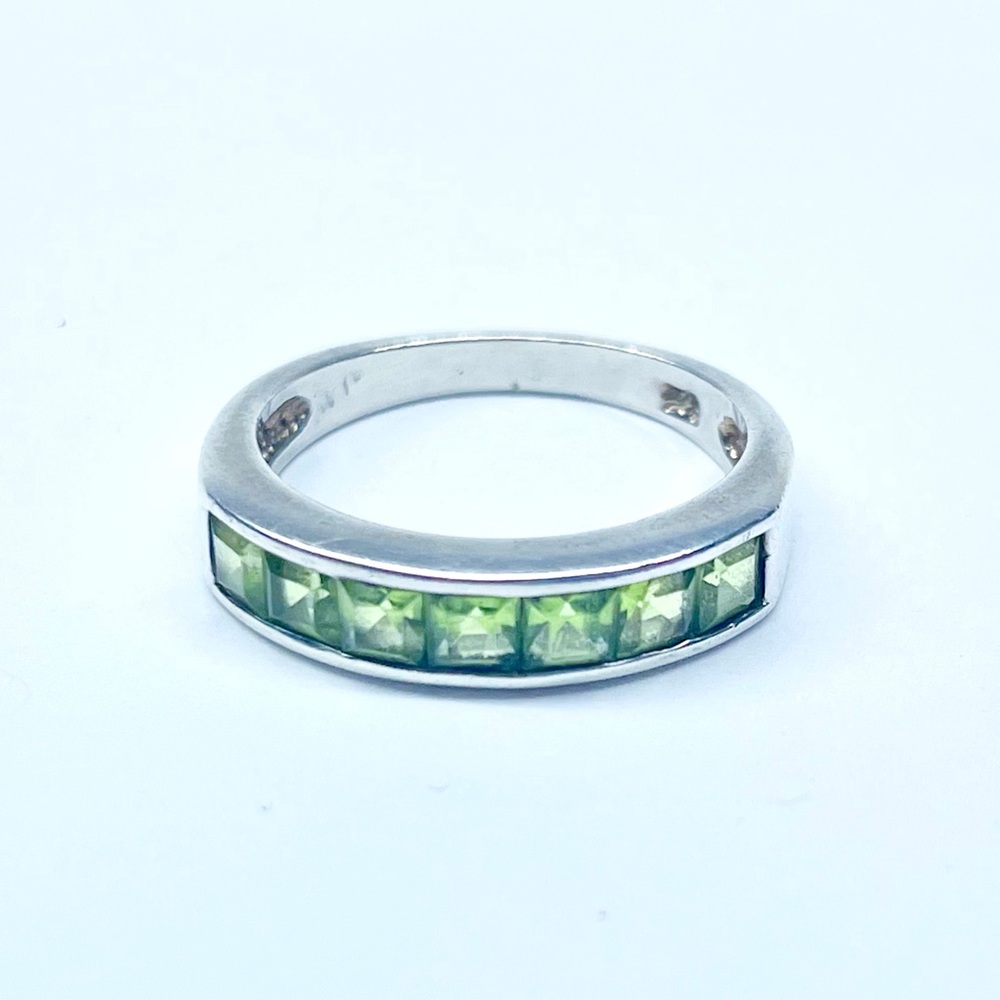 Sterling silver and baguette cut peridot ring